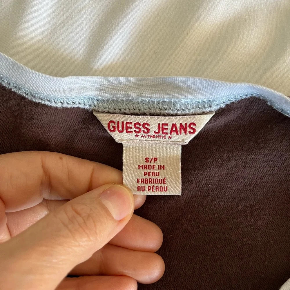 VINTAGE 90's Guess jeans baby tee cropped  shirt - Picture 5 of 8